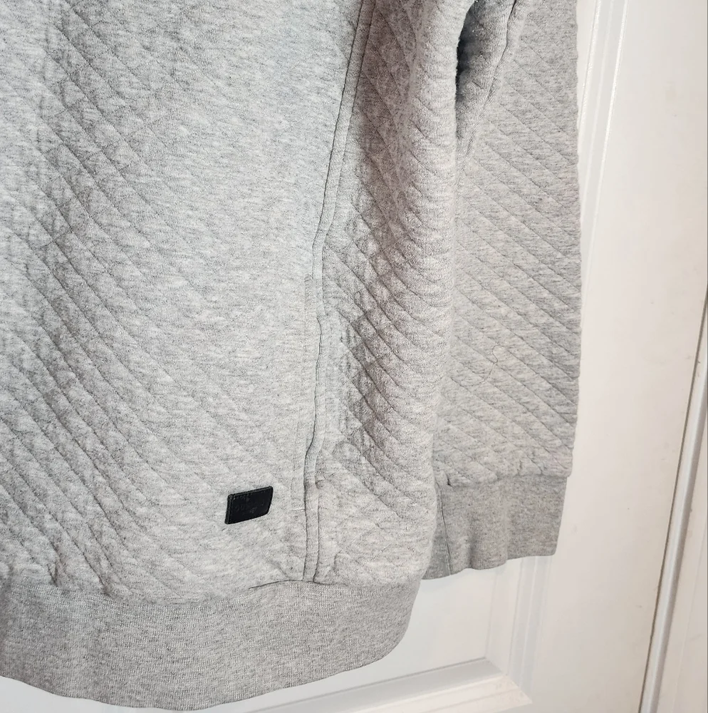 Outpost Makers Men's Gray Quilted Quarter Zip Sweatshirt Pockets